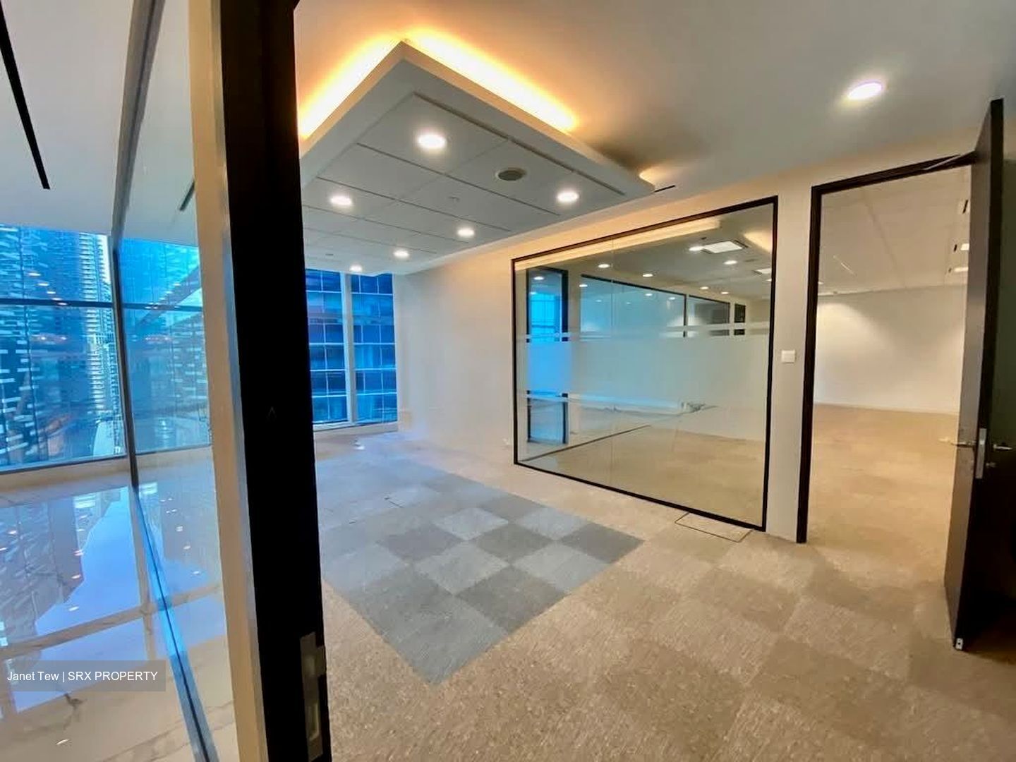 Marina Bay Financial Centre (tower 3) (D1), Office #570490591